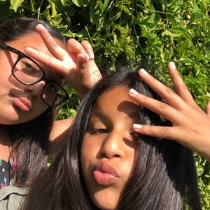 Meet your Posher, Luna